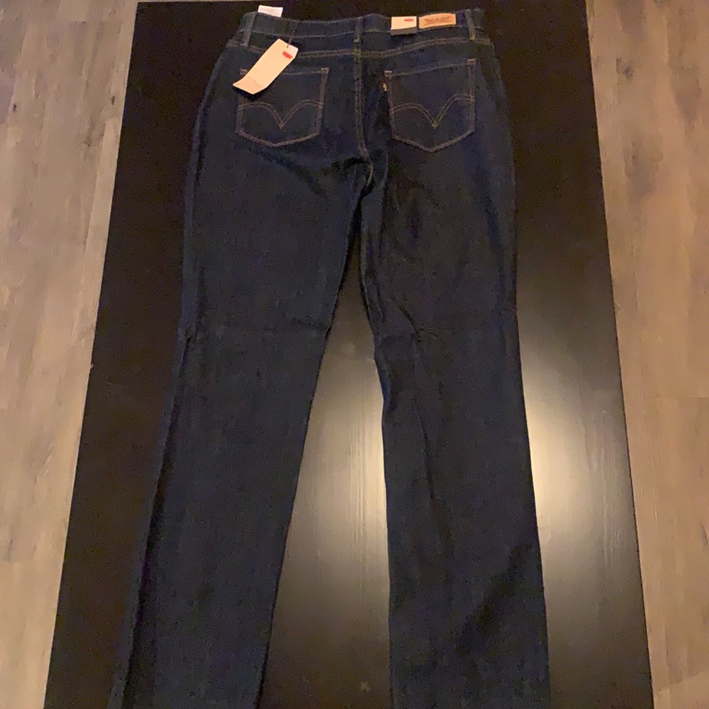 Levi’s 525 straight leg perfect waist jeans